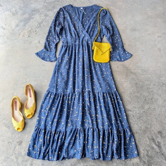 Chicwish Dresses & Skirts - Chicwish Glory of Love Star Printed Maxi Dress in Navy NWOT size XL